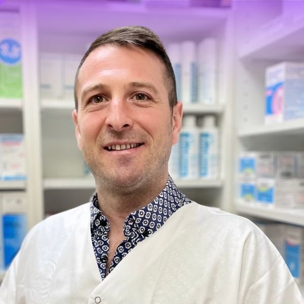 Pharmacien qui prend du personnel intérimaire l'été