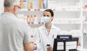 Préparateur en pharmacie : un métier aux multiples compétences